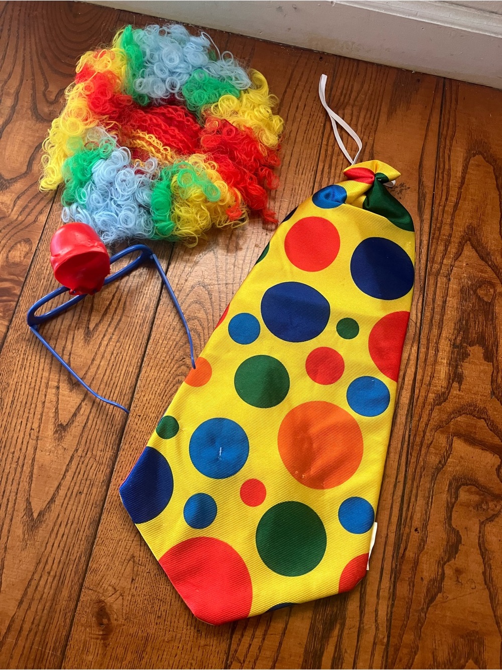 Kids Colorful Clown Costume Set - Yellow Polka Dot Tie, Multi-Colored Wig